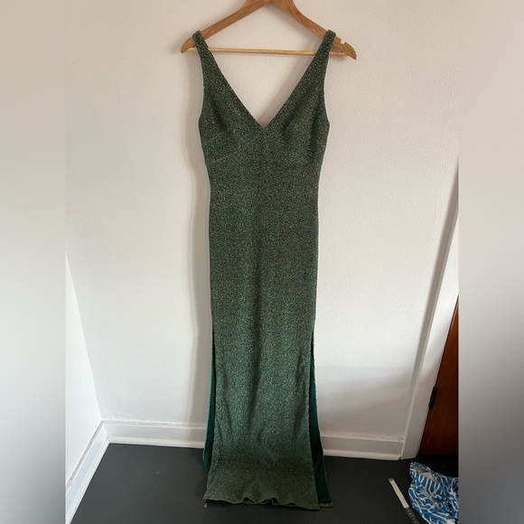 THEIA Metallic Sparkle Green Deep V Maxi Gown, size 4 - Picture 3 of 5